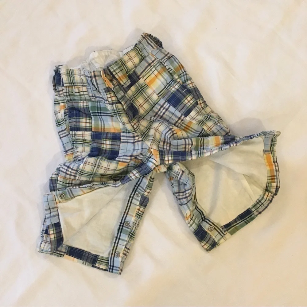 NWT-GAP Boys Plaid Patchwork Shorts Size 6-12 Months